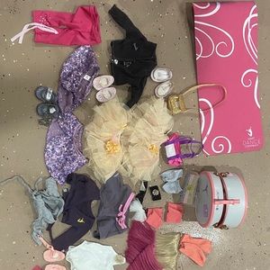 AG Isabelle clothing lot comment below for $$$